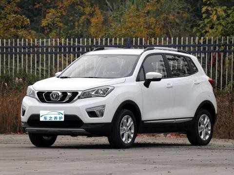 这车双离合+天窗SUV仅8万起, ESP和定速巡航都是标配