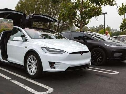 贾跃亭的FF91上路, 加速仅3秒, 续航达700公里, 还买什么特斯拉