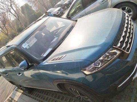 街头偶遇昌河Q7, 外观酷似路虎揽胜, 大7座SUV, 或7万起