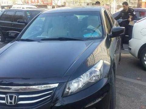 本田雅阁被大众撞上了，路人看到后都说怪不得懂车的都买本田