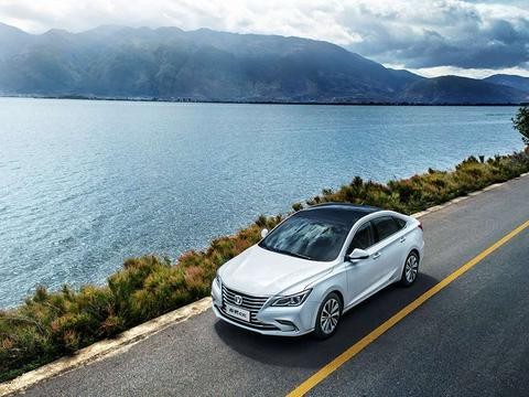 这台国产中型车起步不到9万，硬是开出20万合资车的感觉