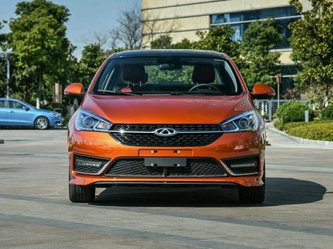 谁说国产费油！这两款家用车仅卖6万，一箱油能跑900公里