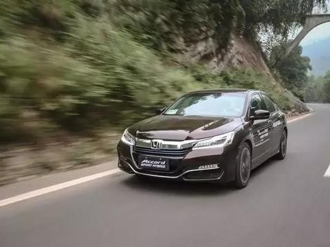 由一箱油发起的擂台战，谁是混动车世界第一？