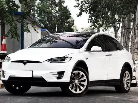 这三款大7座SUV跑几百公里不烧一滴油, 还配大尺寸液晶屏