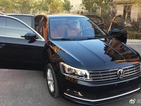 男子花11万买朗逸，没想到提车时有一个地方愣是让车主犹豫半天