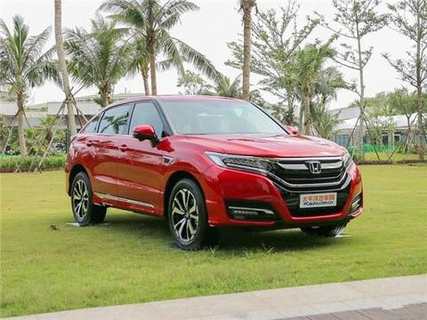 这车刚上市订单就超2万，性感的溜背风格，仅售19万起