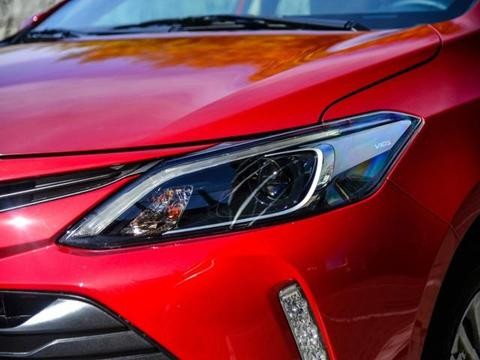 最牛神车，油耗5.2标配ESP，一年卖出11万辆，5.8万买啥POLO飞度