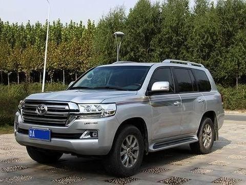 国产版陆巡，搭载4.6L大排量，性能完胜哈弗H9，仅12万怒怼众泰