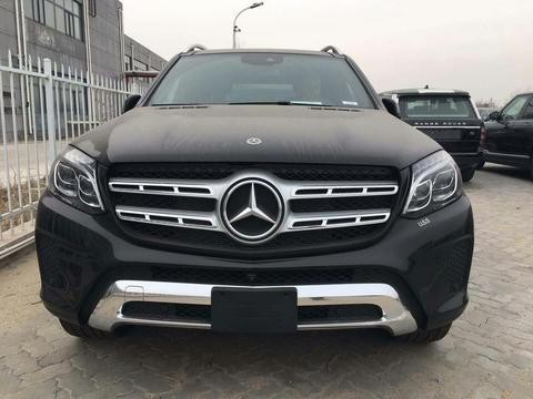 同中规奔驰GLS400的平行进口奔驰GLS450有哪些区别