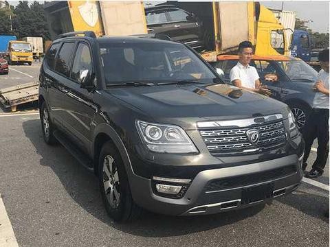 名字与霸道相差一个字, 搭载V6发动机, 四驱系统比汉兰达都厉害