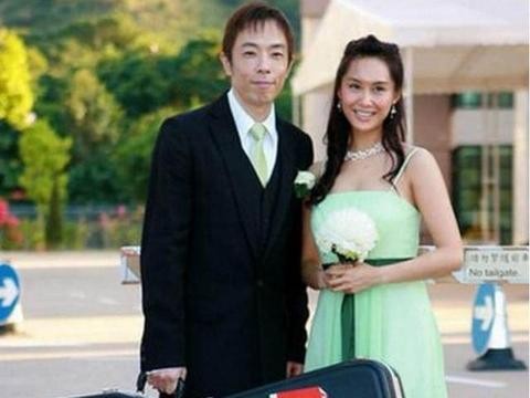 他战胜周星驰使其至今孤独单身，而他却座驾开了十几年不换