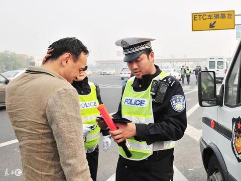 好消息！交警提示：2018年1月1日起，这5种违章不再扣分了！