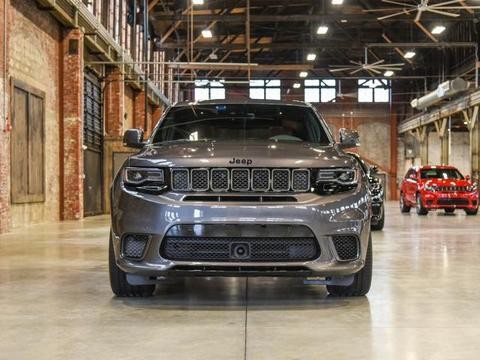 低调炫富！开这四款SUV的，多半是隐形富豪！