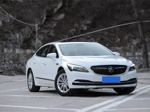 这辆美系车有点意思 满箱油能跑800公里？