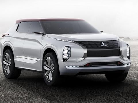 外观霸气, 续航高达1200km, 油耗仅1.9L, 30万级三菱混动“黑科技”让ES8歇菜!