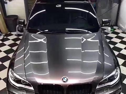 宝马X5汽车改色贴膜高光金属钨钢效果图 高光质感