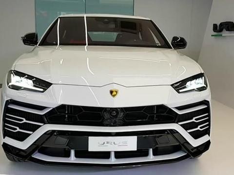 全球首台兰博基尼SUV已经到店