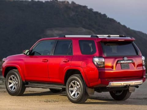 丰田全新越野SUV即将上市! 车身长4.8米, 4.0L+5AT仅售45万, 买啥大众途昂