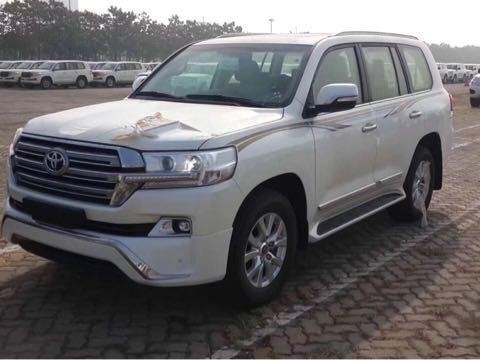 丰田酷路泽5700最新90万起 大型越野SUV首选车型陆巡