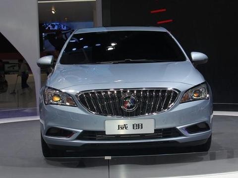 家轿“销量王”又降3万：1.5T配6气囊，这价买啥大众本田？