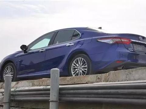 除了名字没变, 凯美瑞全变了！