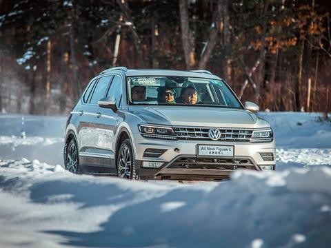 这几款年轻化、空间大、内饰美，不到30万的车是小资青年的首选