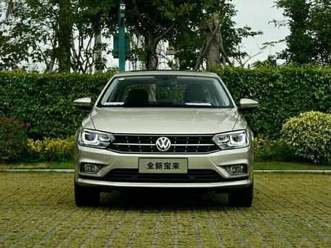 外观完胜朗逸，卖10万比卡罗拉还实惠，工薪阶层家用车首选！