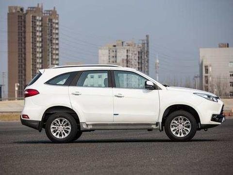 包工头“包养”的工地神车，采用2.4t v6全新驱动，售价12万起