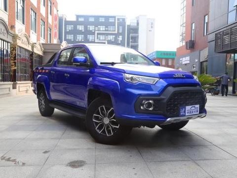 “吉尼斯”记录再刷新 2017国产皮卡还有这种操作！