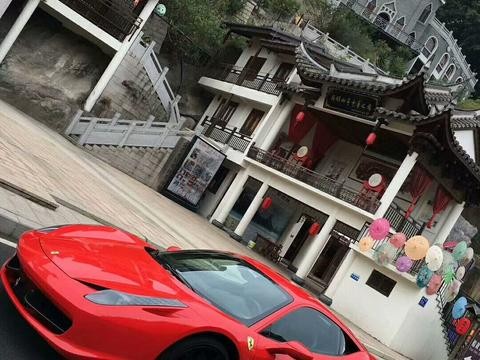 12年2月的法拉利458满配