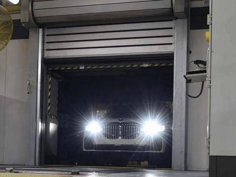 预计2018年正式量产，史上“最大号”宝马SUV如约而至！