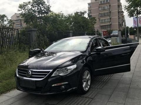 小伙花12.5万元买辆2011款大众CC，6年车龄，原厂原漆还很时尚