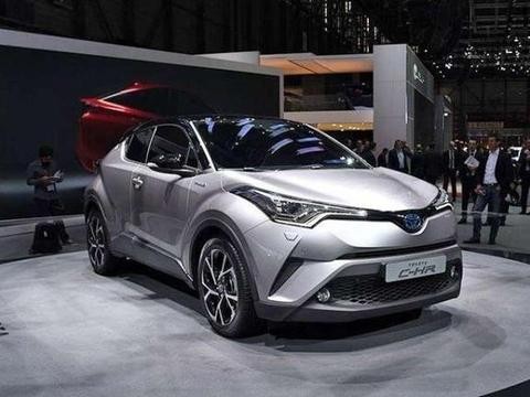 丰田最美小型SUV，配全景天窗，油耗3.7L, 仅12万起