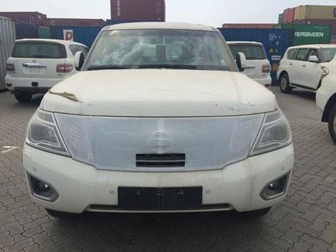 中东版18款日产途乐天津港实拍