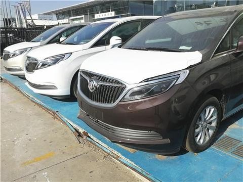 别克GL8奢华的商务车 别克GL8除了舒服就是舒服