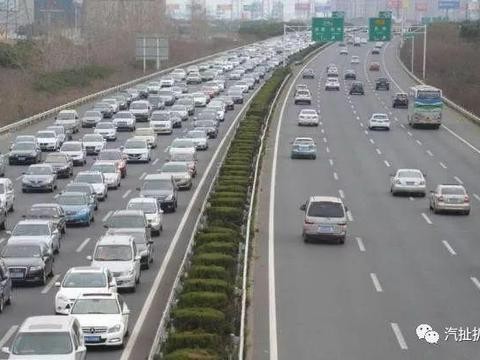 2018汽车新规来袭，第一条就可能和你有关！