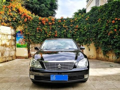 顶配皇冠3.0Royal Saloon 这车当年不输C级车一哥奥迪A6！