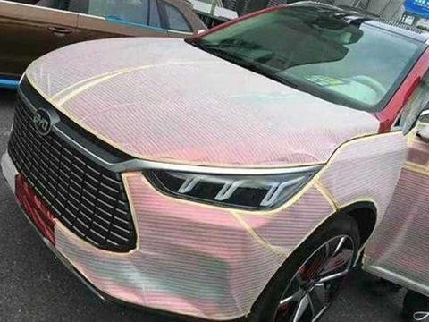 王传福大手笔再推爆款，新车换标令合资生畏，16万起力压VV7