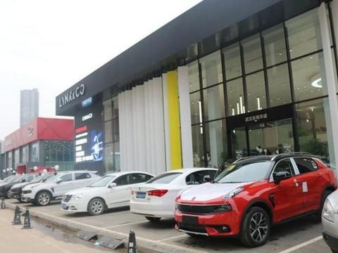 全国首台领克01红色劲PRO提车，豪车即视感