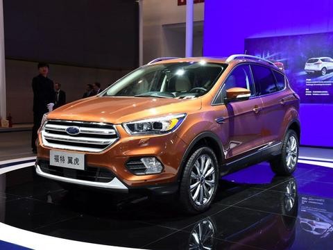 全系标配ESP和胎压监测，妈妈再也不用担心我跑高速