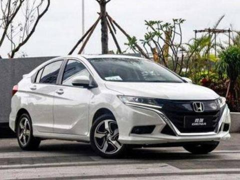 合资中最良心轿车，搭1.5L发动机＋CVT油耗3毛，性价比远超思域