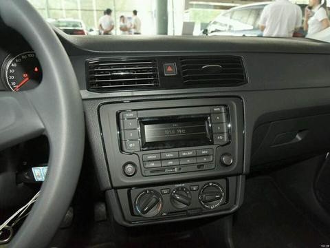 新款桑塔纳提后就开始发现各种落后之处，细说我的体验供大家参考