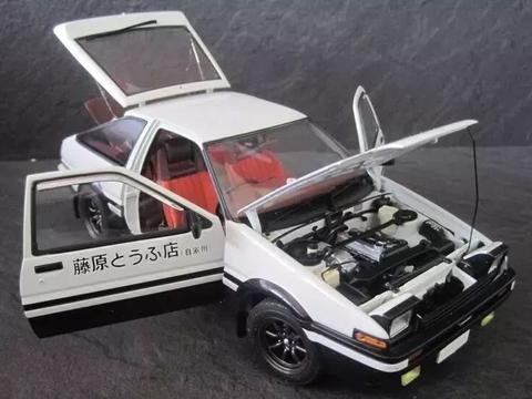 因为儿子有一台AE86玩具车，父亲竟开启了一趟头文字D之旅！