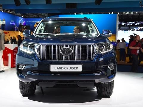 被迫停产的日系车，样子丑、油耗高，卖不动