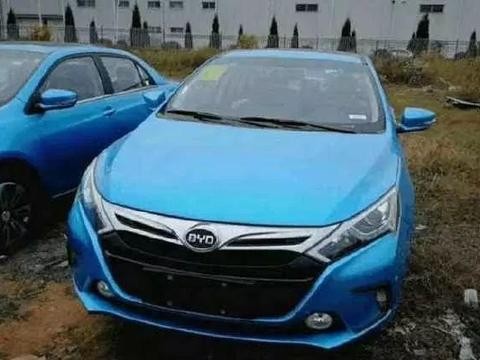 搁置两年的比亚迪秦, 原价20万, 如今10万就能开走, 划算吗?