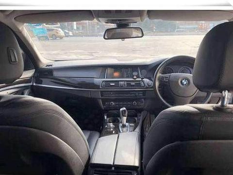 9万买一辆宝马5，觉得捡大便宜，没想到却拆出15个定位器