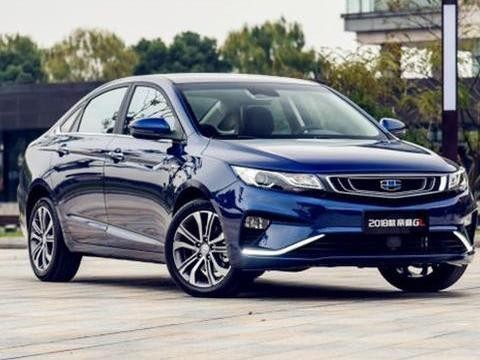 不到10万, 配8英寸大屏和倒车影像, 吉利新车成国产轿车新标杆!