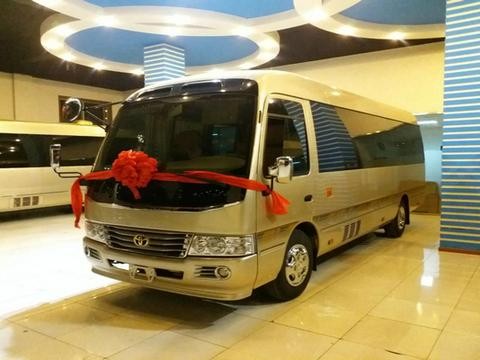 丰田考斯特12座改装商务车配置讲解