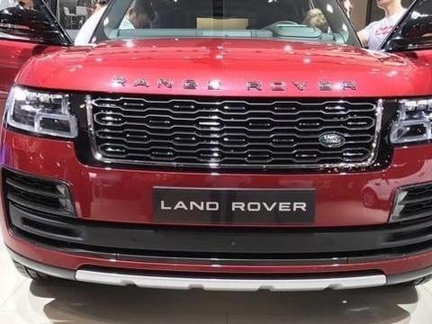 这次新款路虎揽胜改变挺大, 怎么看都很硬气。