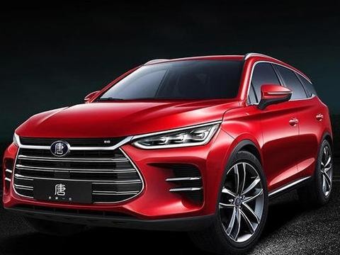 偶遇比亚迪唐，比图片还霸气，网友：卖14万干翻吹牛大王领克！